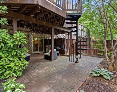 6313 Manchester Way - Photo Thumbnail 55