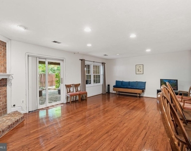 6313 Manchester Way - Photo Thumbnail 53