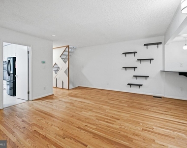 2242 Cartwright Place - Photo Thumbnail 25