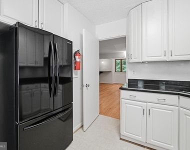 2242 Cartwright Place - Photo Thumbnail 5