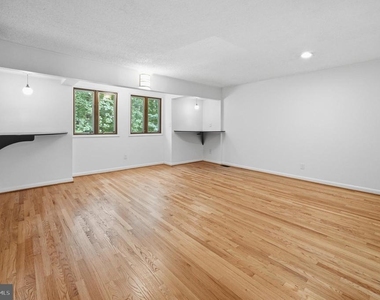 2242 Cartwright Place - Photo Thumbnail 21