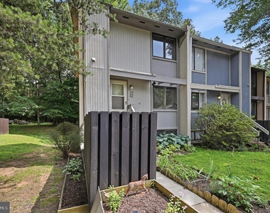 2242 Cartwright Place - Photo Thumbnail 8