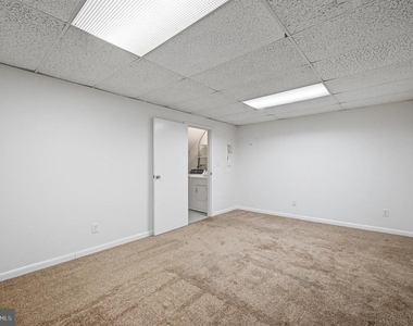 2242 Cartwright Place - Photo Thumbnail 9