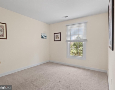 7441 Heatherfield Lane - Photo Thumbnail 17