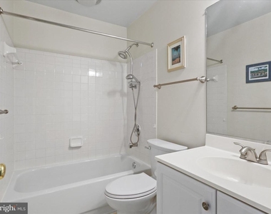 7441 Heatherfield Lane - Photo Thumbnail 19