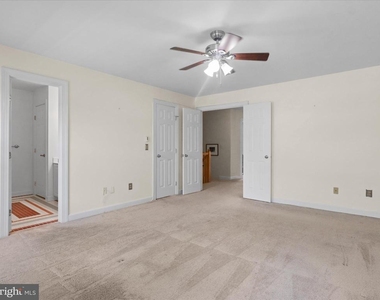 7441 Heatherfield Lane - Photo Thumbnail 13