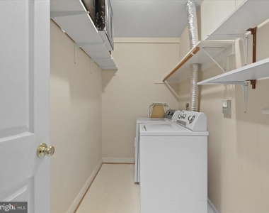 7441 Heatherfield Lane - Photo Thumbnail 20