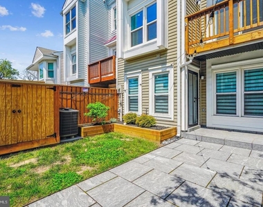 6010 Sunset Ridge Court - Photo Thumbnail 3