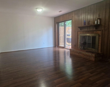 7437 Jayhawk Street - Photo Thumbnail 9