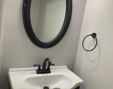 10203 Scarborough Commons Court - Photo Thumbnail 12