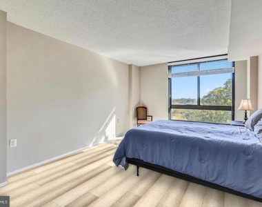 1808 Old Meadow Road - Photo Thumbnail 9