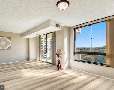 1808 Old Meadow Road - Photo Thumbnail 8
