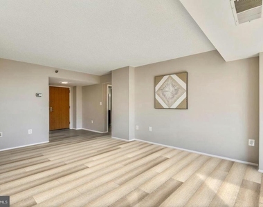1808 Old Meadow Road - Photo Thumbnail 6