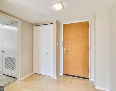 1808 Old Meadow Road - Photo Thumbnail 5