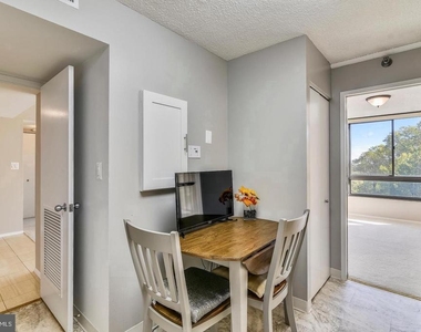 1808 Old Meadow Road - Photo Thumbnail 2