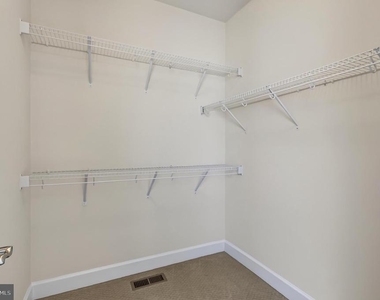 3698 Ambrose Hills Road - Photo Thumbnail 6