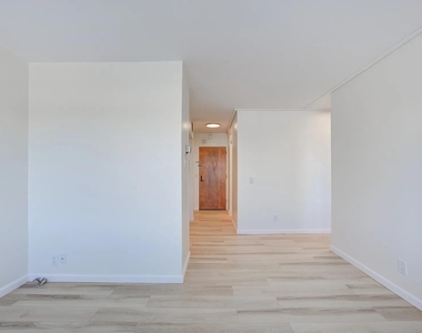 555 E William Street - Photo Thumbnail 10