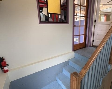 213 W Summit Street - Photo Thumbnail 12