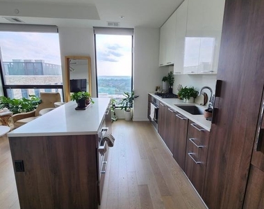 1650 Silver Hill Drive - Photo Thumbnail 4