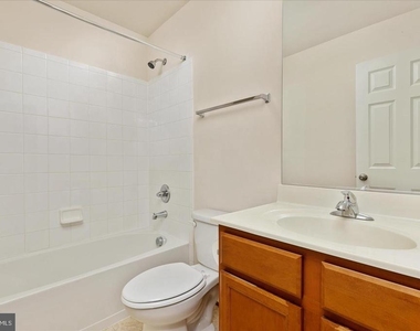 109 Splendor Garden Way - Photo Thumbnail 26