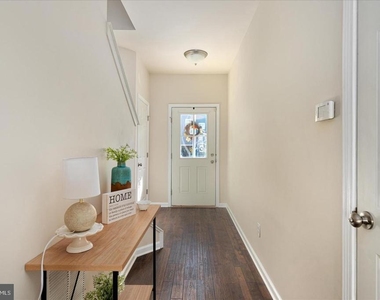 109 Splendor Garden Way - Photo Thumbnail 23