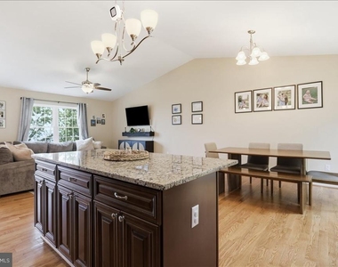 1617 Tomahawk Trail - Photo Thumbnail 9