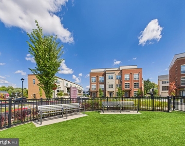 3711 Mayors Way - Photo Thumbnail 4