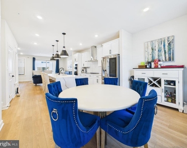3711 Mayors Way - Photo Thumbnail 20