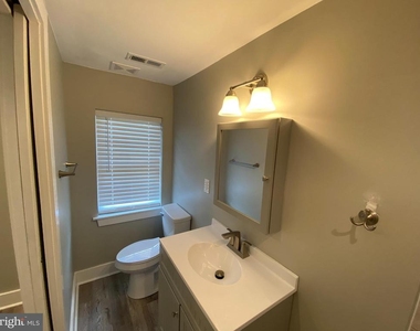 1115 Winchester Street - Photo Thumbnail 9