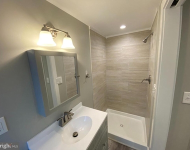 1115 Winchester Street - Photo Thumbnail 10