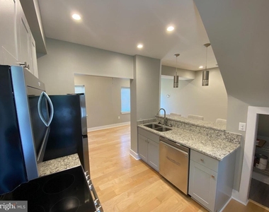 1115 Winchester Street - Photo Thumbnail 7