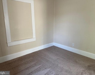 1605 Apt. B Charles Street - Photo Thumbnail 11