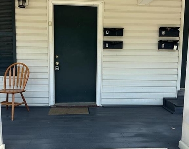1605 Apt. B Charles Street - Photo Thumbnail 12