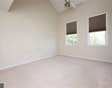 6002 Lincolnia Road - Photo Thumbnail 20