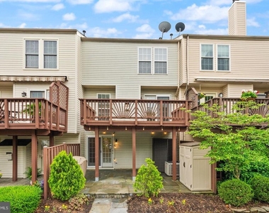 917 Rolfe Place - Photo Thumbnail 56