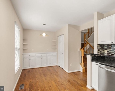 917 Rolfe Place - Photo Thumbnail 31
