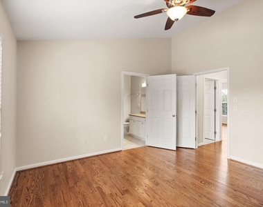 917 Rolfe Place - Photo Thumbnail 36