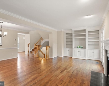 917 Rolfe Place - Photo Thumbnail 20