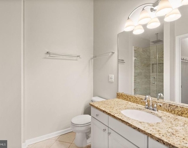 917 Rolfe Place - Photo Thumbnail 37