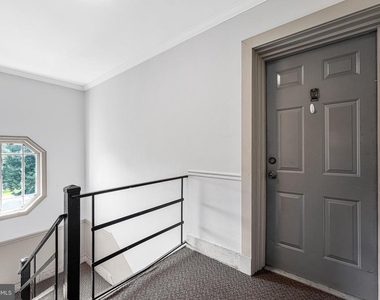 1808 W Abingdon Drive - Photo Thumbnail 1