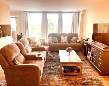 2500 N Van Dorn Street N - Photo Thumbnail 6
