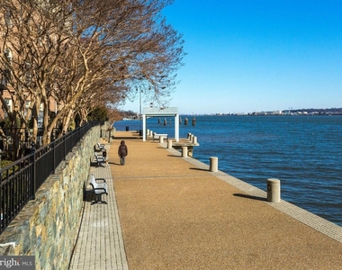 25 Alexander Street - Photo Thumbnail 27