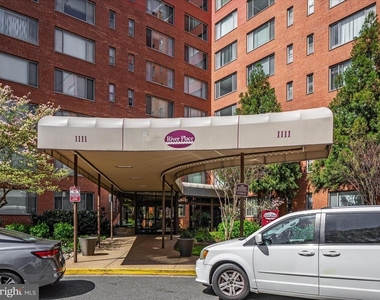 1111 Arlington Boulevard - Photo Thumbnail 2