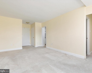 1111 Arlington Boulevard - Photo Thumbnail 8