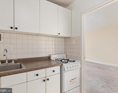 1111 Arlington Boulevard - Photo Thumbnail 9