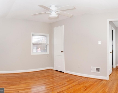 5627 8th Street S - Photo Thumbnail 11