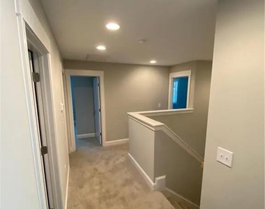 735 Blue Bird Drive - Photo Thumbnail 7