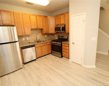 8631 Neuse Club Lane - Photo Thumbnail 7