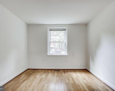 2983 Columbus Street - Photo Thumbnail 9