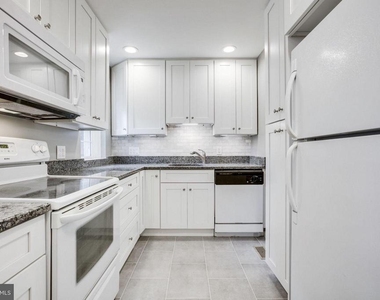 2983 Columbus Street - Photo Thumbnail 3